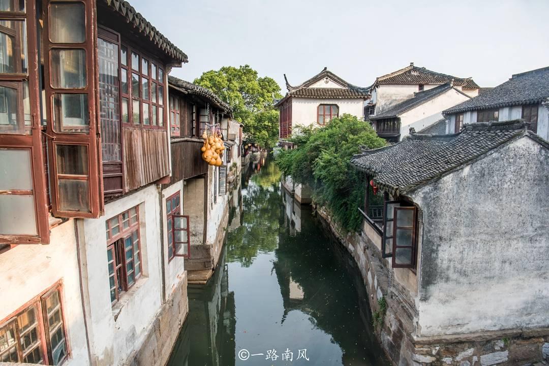 卓玛、张伟法官带您了解雪域高原人民法院服务保障“四个创建”成效